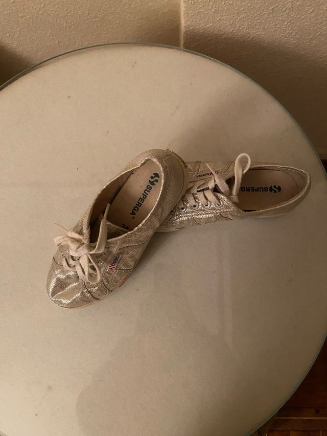 Zapatillas Superga doradas/plateadas