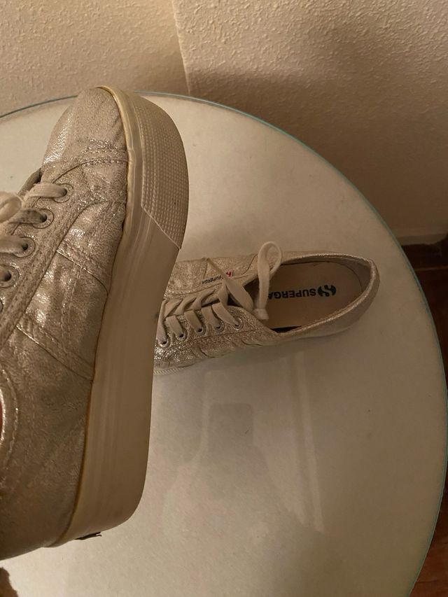Zapatillas Superga doradas/plateadas