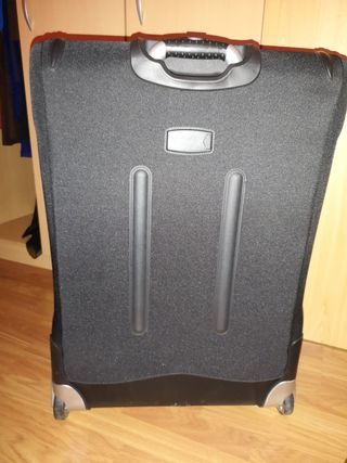 Mala de viagem preta VGG