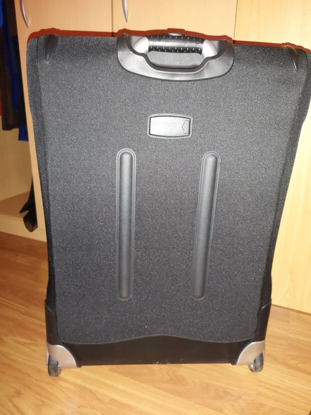 Mala de viagem preta VGG