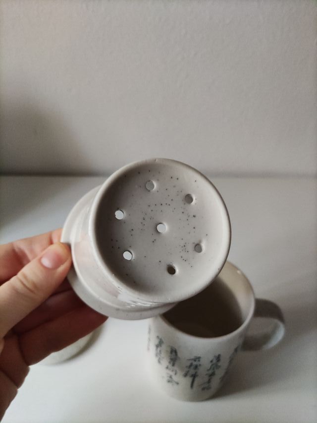 Taza de té con filtro de cerámica