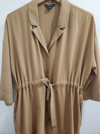 Vestido fluido Monki.