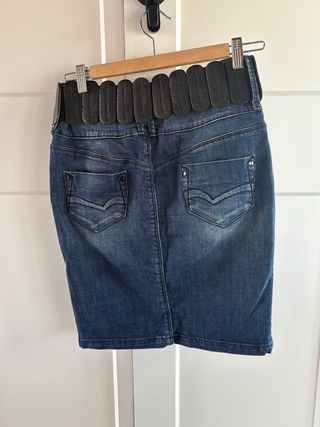 Falda vaquera Zara Trafaluc con cinturón