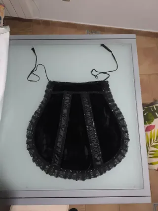 Delantal Baturra Adulto Negro. Usado dos veces