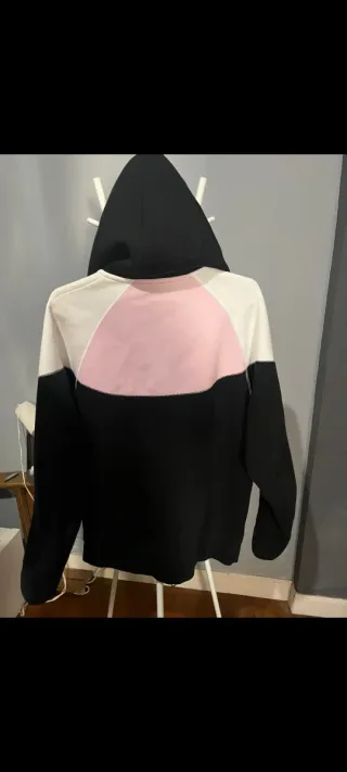 Sudadera Nike Tech Negra y Rosa