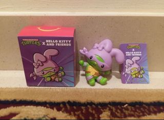 2 juguetes Hello Kitty x Tortugas Ninja
McDonald's