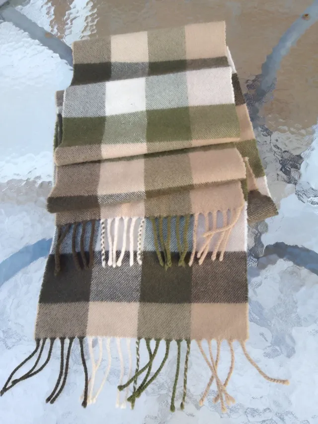 Bufanda Barbour cuadros beige y verde