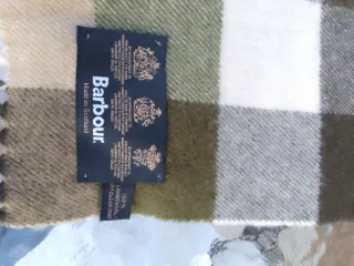 Bufanda Barbour cuadros beige y verde
