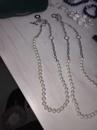 Conjunto de collares y pulsera perlas