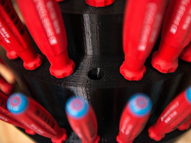 Soporte para pared para 24 destornilladores