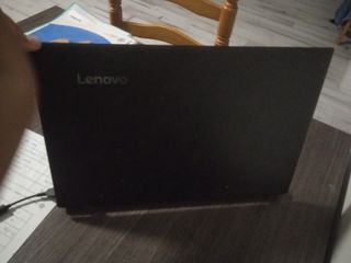 Portátil Lenovo Negro