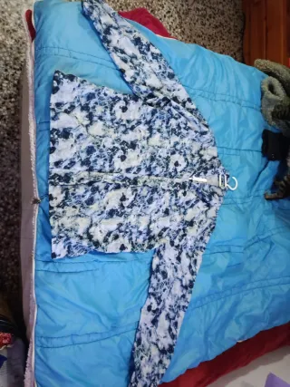 Chubasquero fino estampado