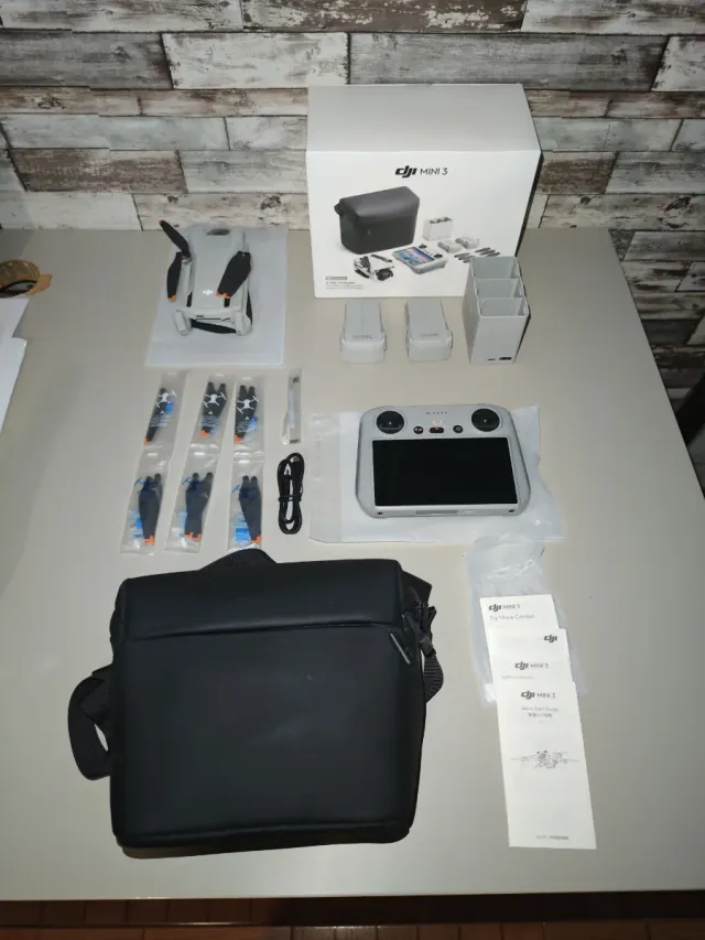 DJI Mini 3 Fly More Combo