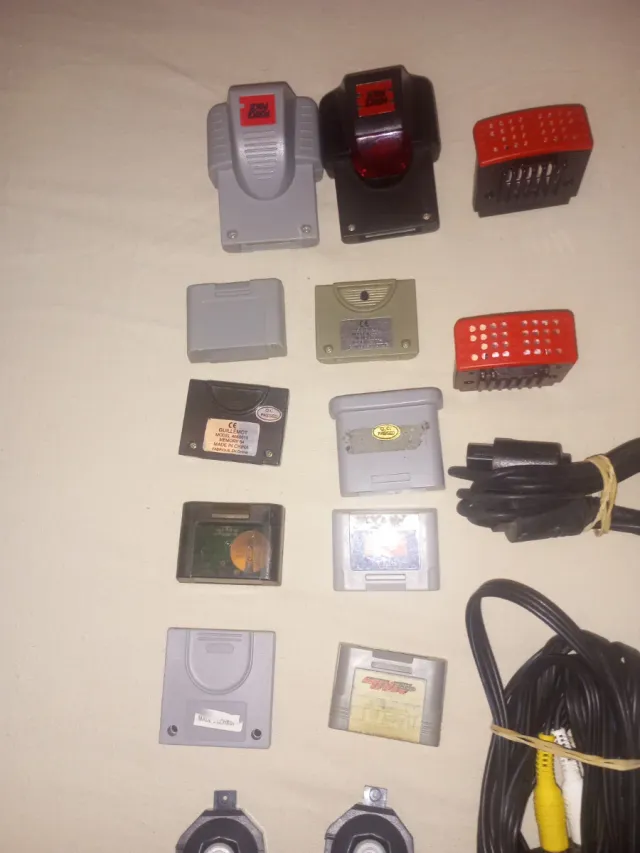 Accessori per Nintendo 64, ognuno ha il suo prezzo