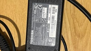 Adaptador Cargador Toshiba 75W 19V 3.95A