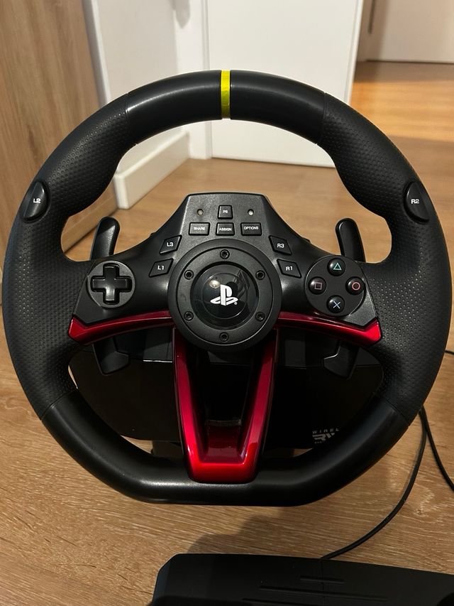 Volante Hori PS4 con Pedales