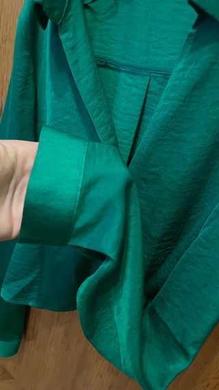 Camisa verde satén