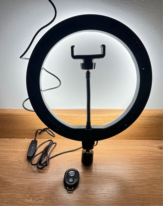 Aro de luz LED con mando Bluetooth.