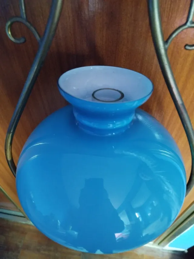 Lámpara colgante opalina azul antigua