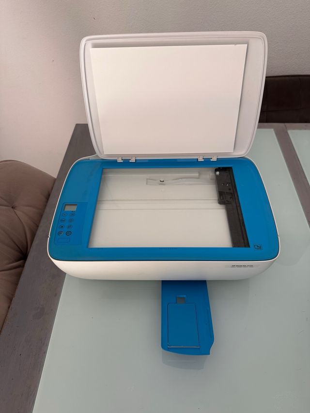 Impresora HP Multifunción Azul y Blanca