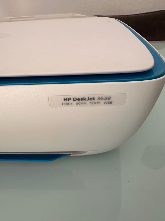 Impresora HP Multifunción Azul y Blanca