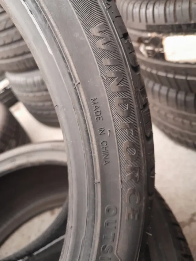 Neumáticos 235/35/19 91W Nuevos (2 unidades)