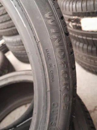 Neumáticos 235/35/19 91W Nuevos (2 unidades)