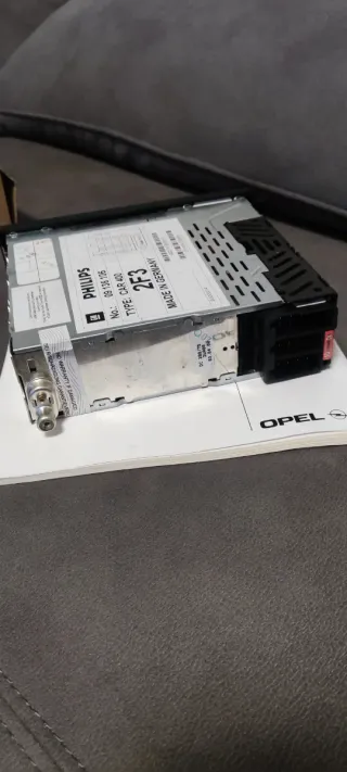 Radio Philips CAR 400 Coche