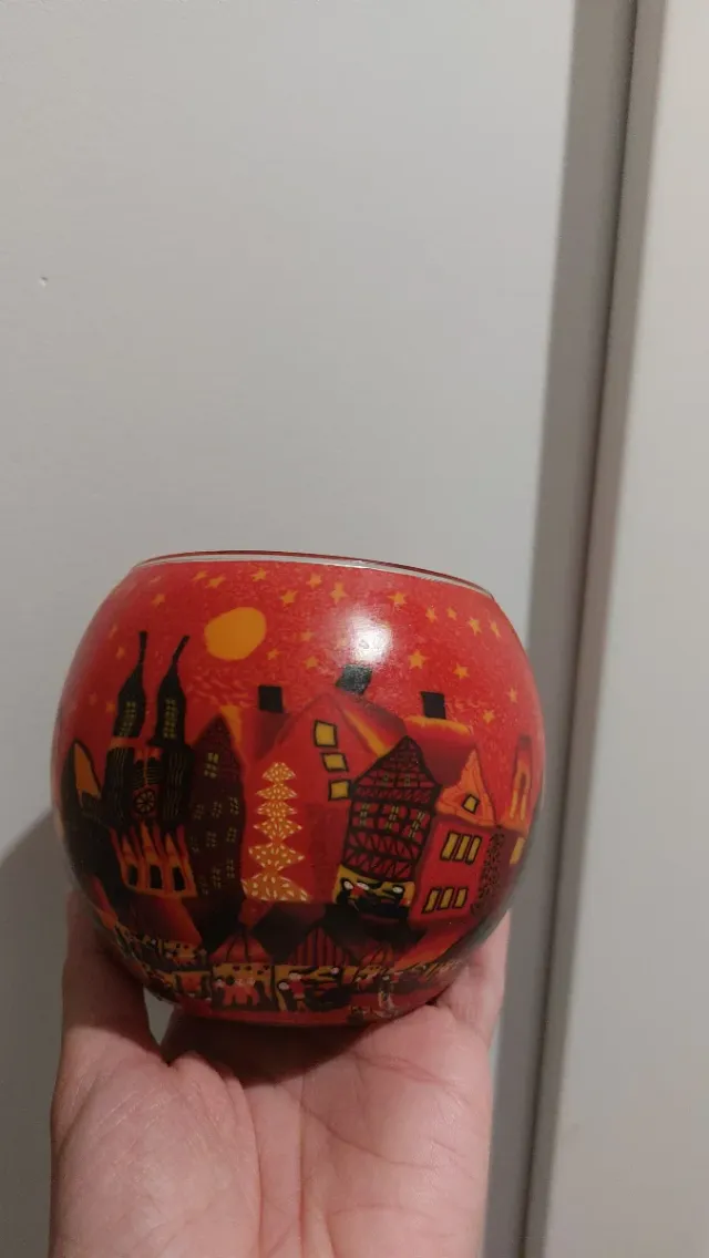 Portavelas de cristal con diseño de pueblo