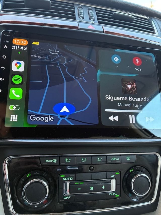 Skoda Superb Combi 4x4 DSG