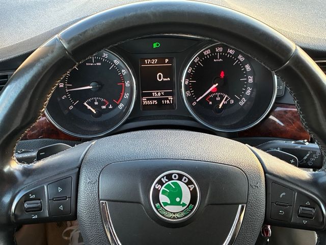 Skoda Superb Combi 4x4 DSG