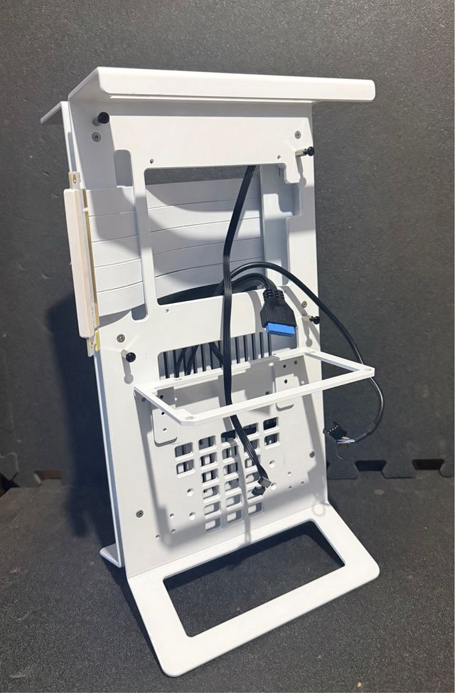 Caja PC Xtia Proto L v2