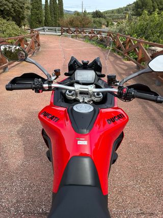 Ducati Multistrada V2S 2025