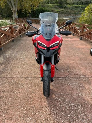 Ducati Multistrada V2S 2025