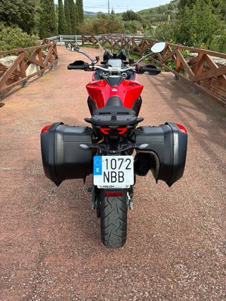 Ducati Multistrada V2S 2025