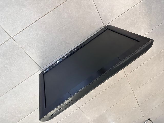 TV LG 26” HD Ready 2x HDMI VGA USB