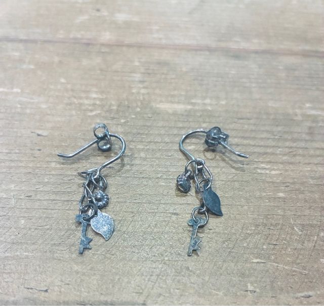 Pendientes de Plata con Llave y Hoja