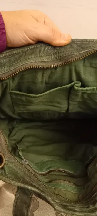 Borsa in pelle  verde oliva