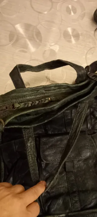 Borsa in pelle  verde oliva