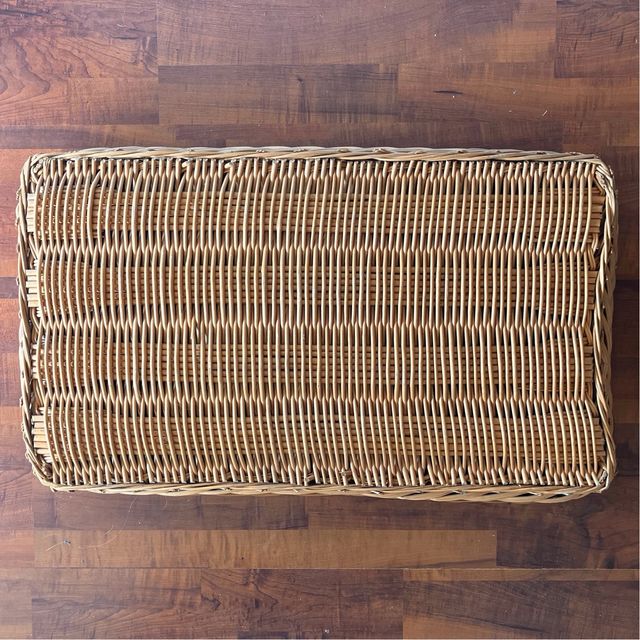 Bandeja de mimbre trenzado