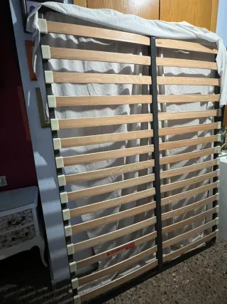 Somier láminas madera y metal. 135 x 180.