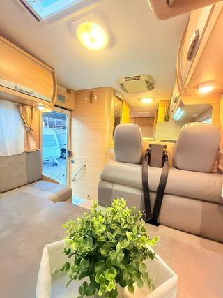 Autocaravana garajeXXL 5 plazas frigo XXL  aire...