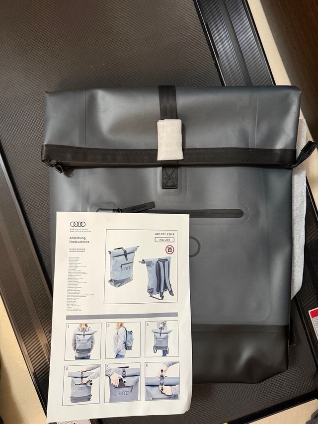 Zaino Audi Grigio Impermeabile