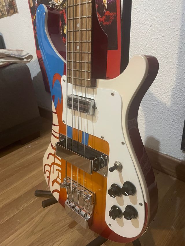 Bajo Rickembacker 4001 S. Réplica China