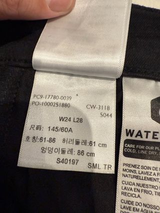 Pantalón Vaquero Levi's Negro de Mujer