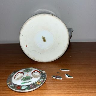 Teiera in porcellana e bambù cinese