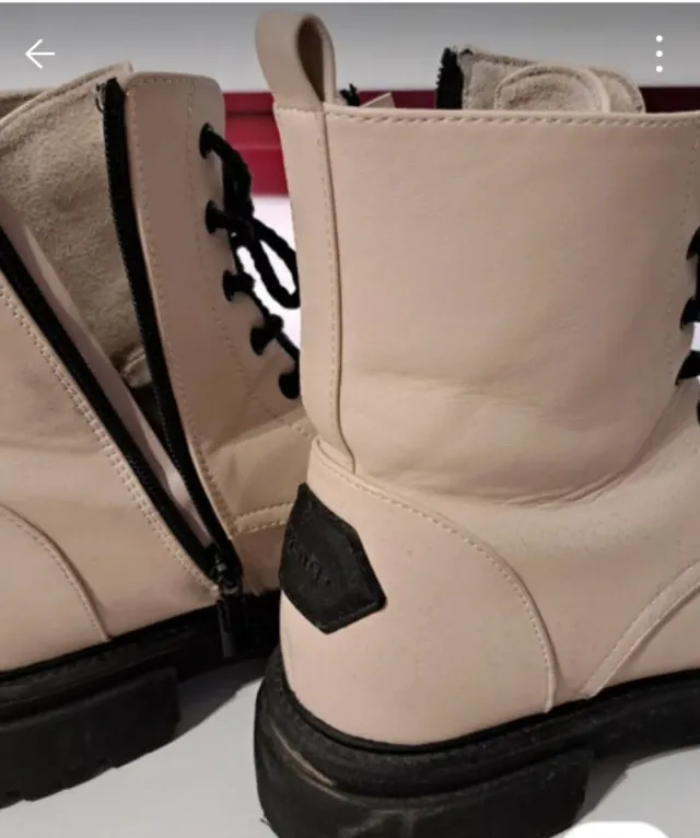 Botas Mustang Beige Talla 38