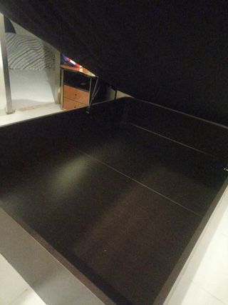 Canapé 135 cm tela negro/multicolor