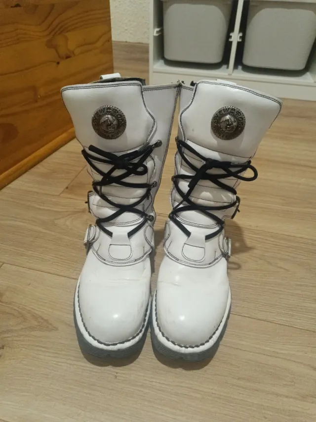 Botas New Rock Blancas Talla 40