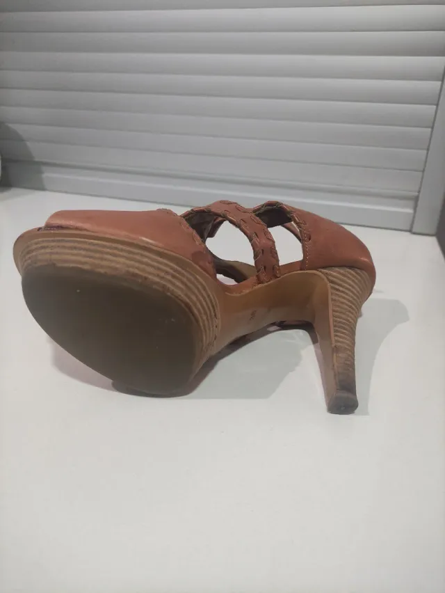 Zapatos Adolfo Dominguez Talla 38 Marrones